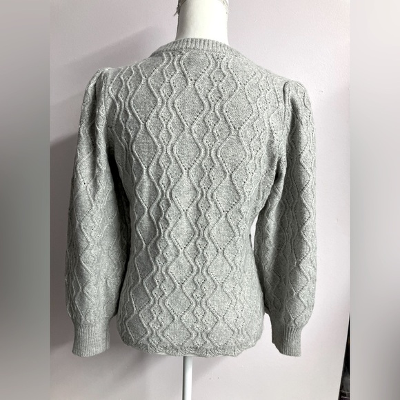 Tahari Women’s Pullover Sweater, Size M, Light Gray. - Picture 3 of 5